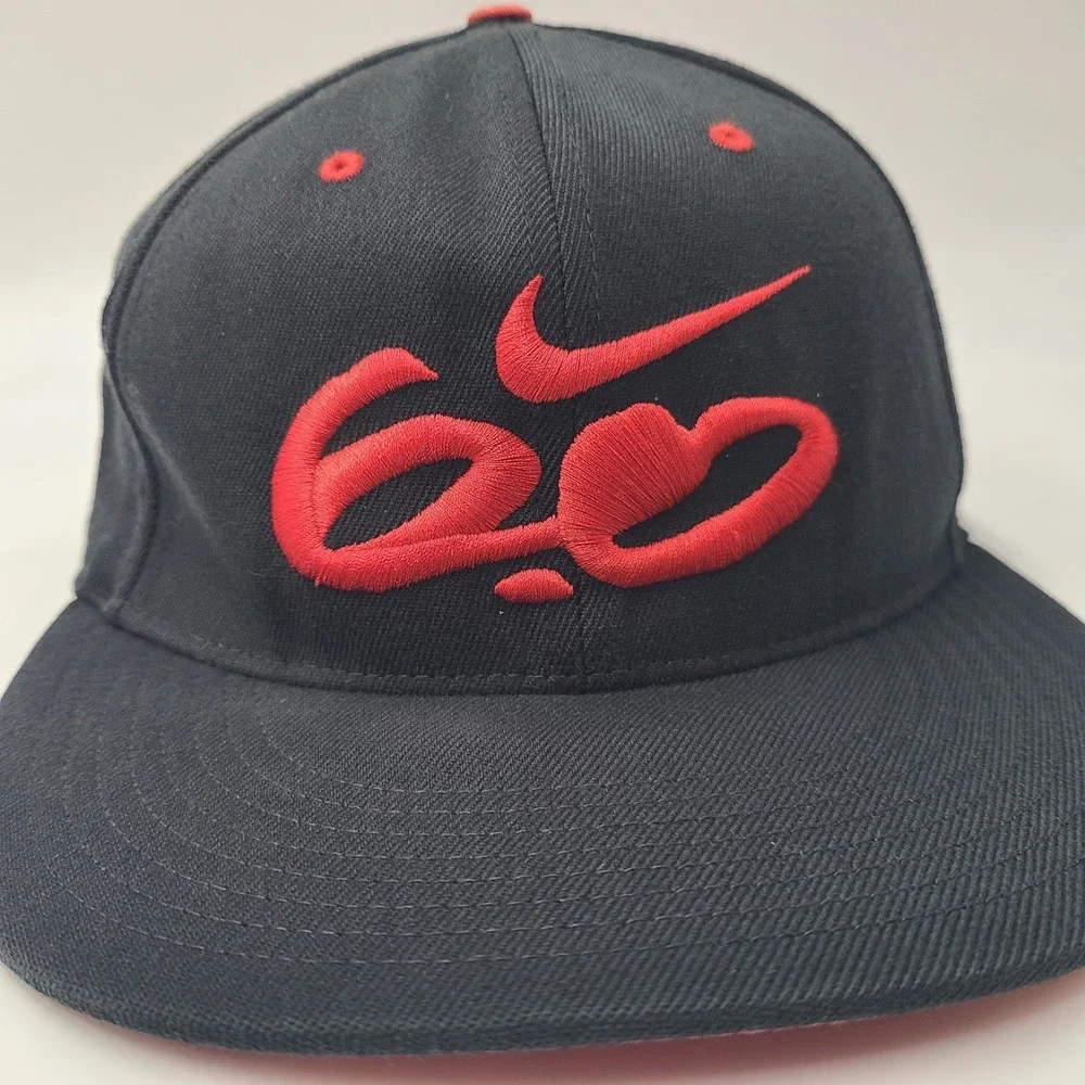 Nike Hat Fitted (Seems M-L) Black Red 6.0 Action Sports Swoosh Logo Skate Men